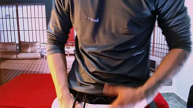 RomeoMillerr online show from 11/05/25, 07:39