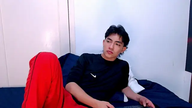 RomeoMillerr online show from 11/26/25, 07:19