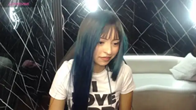 Snapshot of _ceeleste_cute_ chatting on 07/15/26, 01:51 ceeleste cute online show from 07/15/26, 01:51