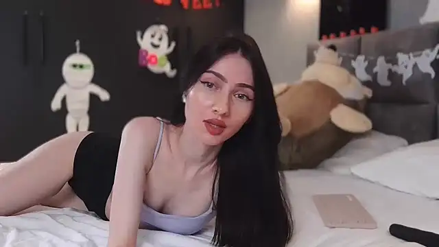 AnaMoonlight online show from 10/28/25, 05:56