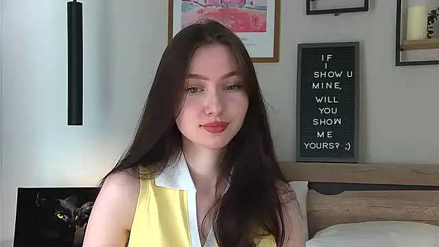 Snapshot of AnaMoonlight chatting on 07/19/26, 12:57 AnaMoonlight online show from 07/19/26, 12:57