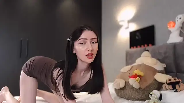 AnaMoonlight online show from 10/25/25, 10:21