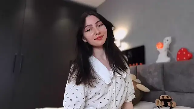 AnaMoonlight online show from 10/26/25, 05:02