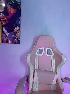 Athenea  fox online show from 10/21/25, 11:53