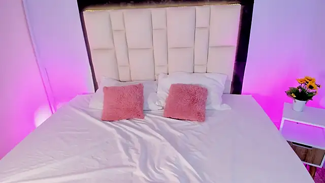 Athenea  fox online show from 10/11/25, 11:22