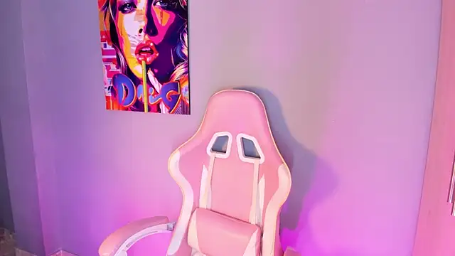 Athenea  fox online show from 12/05/25, 11:53