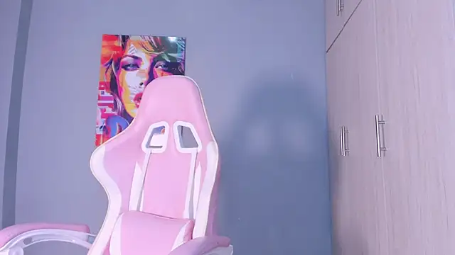 Athenea  fox online show from 11/26/25, 11:43