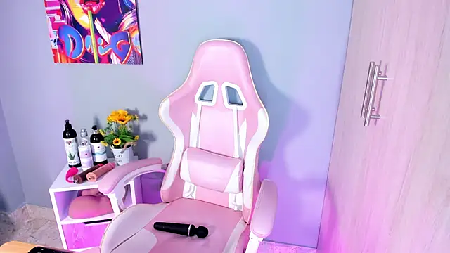 Athenea  fox online show from 12/02/25, 11:34