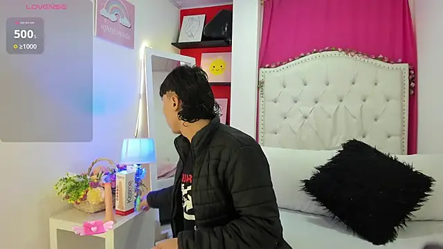 XaanderGrey online show from 11/23/25, 11:31