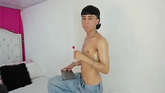 XaanderGrey online show from 11/12/25, 07:18