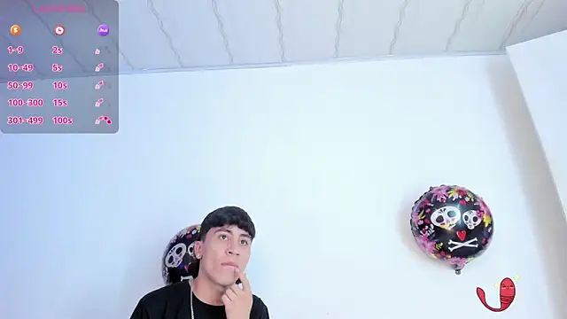 XaanderGrey online show from 10/23/25, 07:56