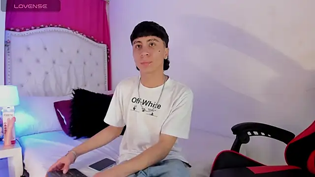 XaanderGrey online show from 11/05/25, 07:39