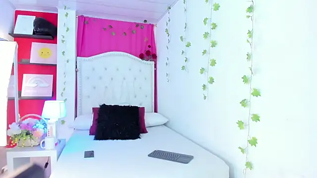 XaanderGrey online show from 12/17/25, 07:30