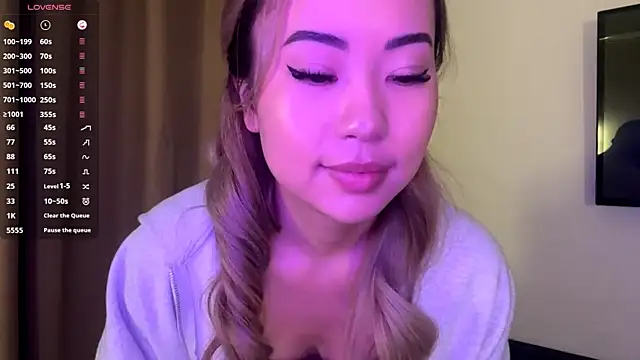 Ur neighbor Kira online show from 03/01/26, 01:00