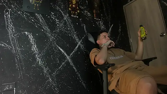 JuanSixx online show from 10/23/25, 08:07