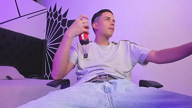 JuanSixx online show from 09/30/25, 03:45