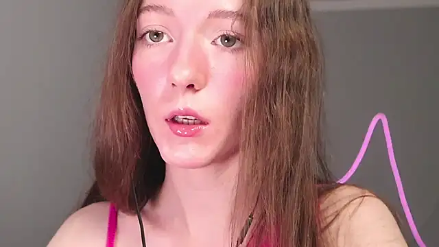 Snapshot of Why_me_stella chatting on 10/23/25, 02:21 Why me stella online show from 10/23/25, 02:21