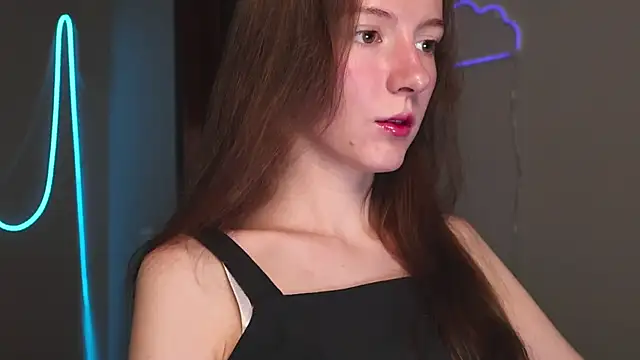 Snapshot of Why_me_stella chatting on 11/09/25, 12:47 Why me stella online show from 11/09/25, 12:47