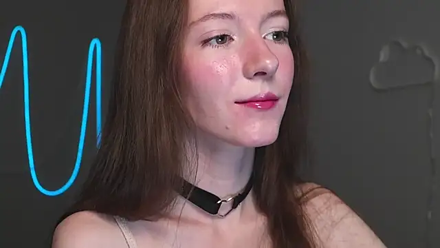 Snapshot of Why_me_stella chatting on 11/15/25, 10:47 Why me stella online show from 11/15/25, 10:47