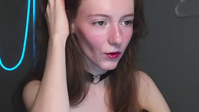 Snapshot of Why_me_stella chatting on 11/12/25, 03:21 Why me stella online show from 11/12/25, 03:21