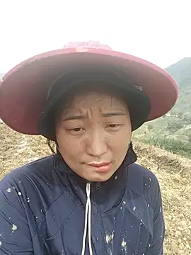 Snapshot of zhen-zo chatting on 05/15/26, 02:31 zhen-zo online show from 05/15/26, 02:31