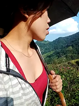 nhinhi-sexy online show from 10/17/25, 08:17