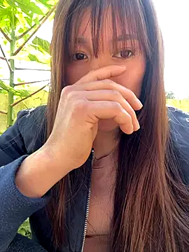 nhinhi-sexy online show from 11/25/25, 03:07