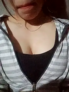 nhinhi-sexy online show from 10/07/25, 06:09