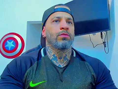 JoshRigby online show from 11/19/25, 07:36