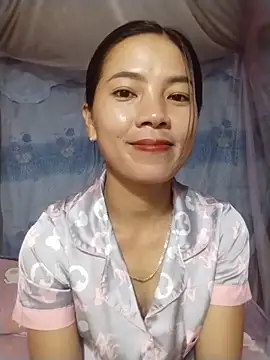 Snapshot of lmc-zz chatting on 06/18/26, 12:43 lmc-zz online show from 06/18/26, 12:43
