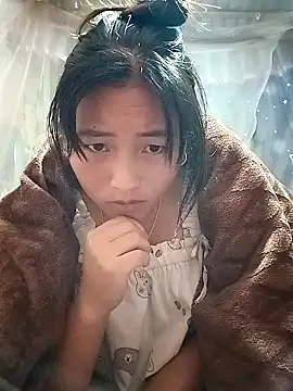 Snapshot of buddy-sexy chatting on 12/04/25, 12:04 buddy-sexy online show from 12/04/25, 12:04