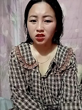 Snapshot of buddy-sexy chatting on 05/17/26, 01:44 buddy-sexy online show from 05/17/26, 01:44