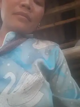 Snapshot of bree-zz chatting on 10/30/25, 08:34 bree-zz online show from 10/30/25, 08:34