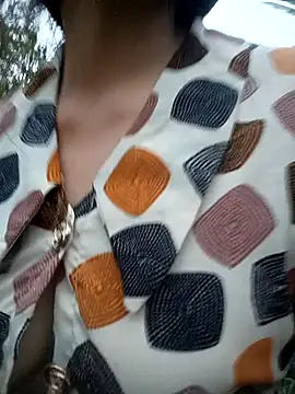 bree-zz online show from 04/05/26, 11:06