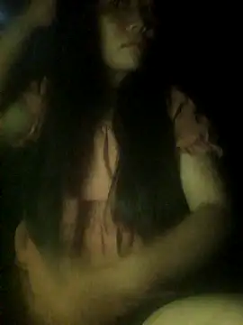 Snapshot of bree-zz chatting on 10/03/25, 11:28 bree-zz online show from 10/03/25, 11:28