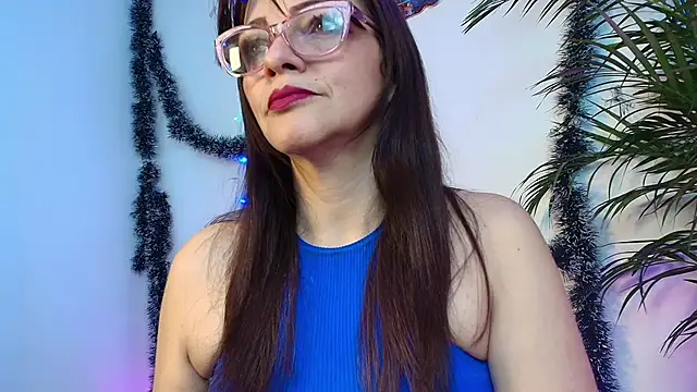 Snapshot of Carol_Miss2 chatting on 11/27/25, 11:21 Carol Miss2 online show from 11/27/25, 11:21