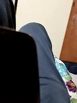 Snapshot of Ferno640916 chatting on 10/13/25, 03:52 Ferno640916 online show from 10/13/25, 03:52