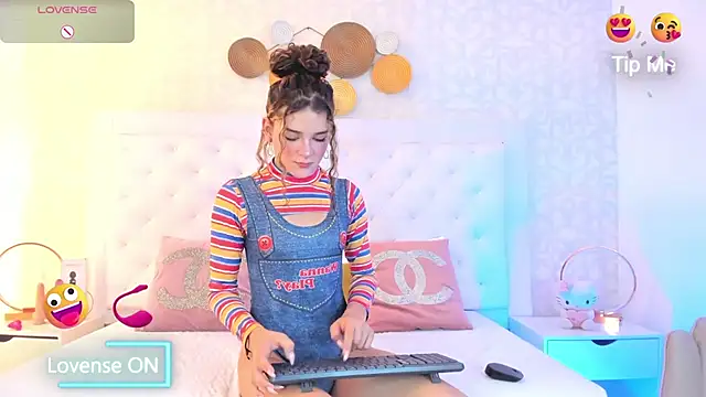 kendallspears 1 online show from 10/11/25, 03:40