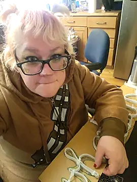 violentviolet68 online show from 11/25/25, 06:08