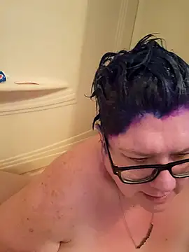 Snapshot of violentviolet68 chatting on 01/05/26, 05:27 violentviolet68 online show from 01/05/26, 05:27