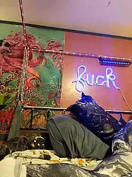 violentviolet68 online show from 12/21/25, 05:25