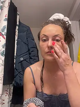 sexybriiiixoxo online show from 05/10/26, 03:32