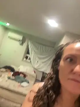 sexybriiiixoxo online show from 05/17/26, 12:43