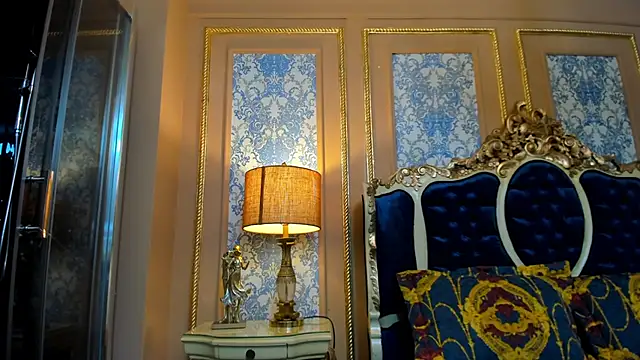 JulietaSinclair online show from 10/30/25, 08:17