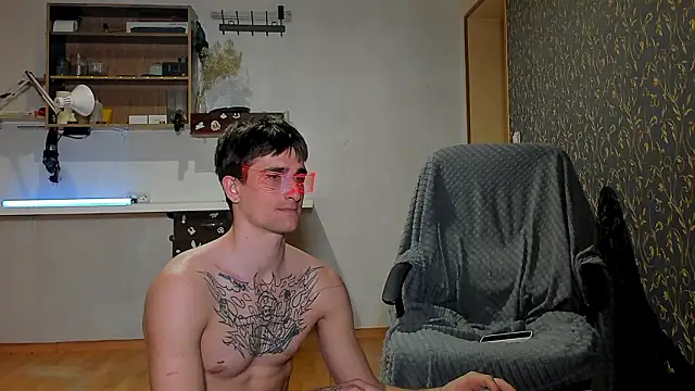 Snapshot of sweet_smith8 chatting on 02/06/26, 08:27 sweet smith8 online show from 02/06/26, 08:27