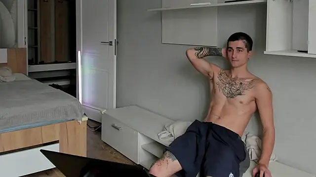 sweet smith8 online show from 10/24/25, 10:25