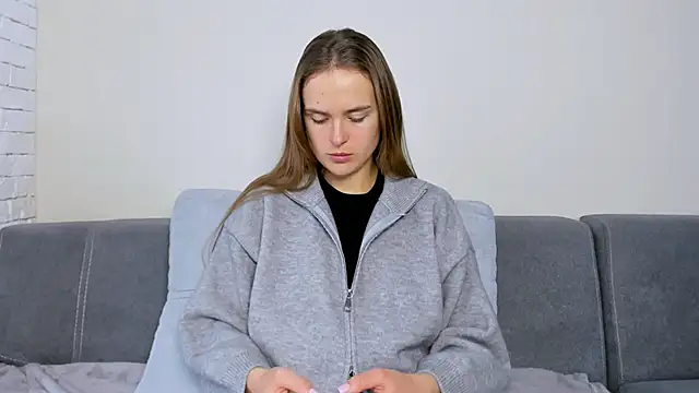 LilMary  online show from 12/16/25, 08:51