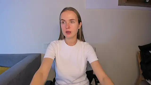 LilMary  online show from 11/10/25, 01:38