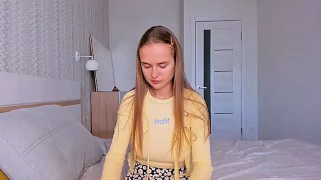 LilMary  online show from 10/14/25, 06:03