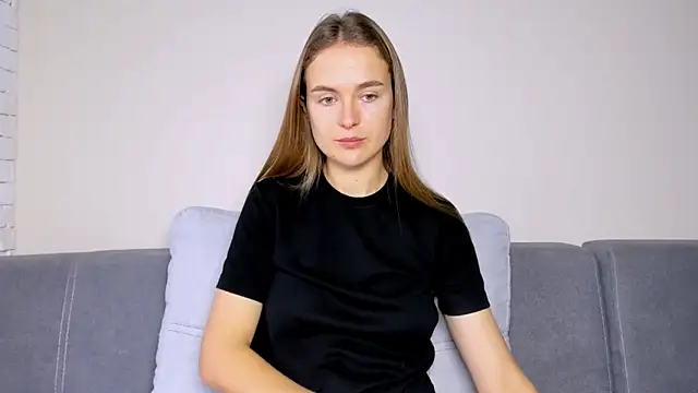 LilMary  online show from 11/25/25, 06:58